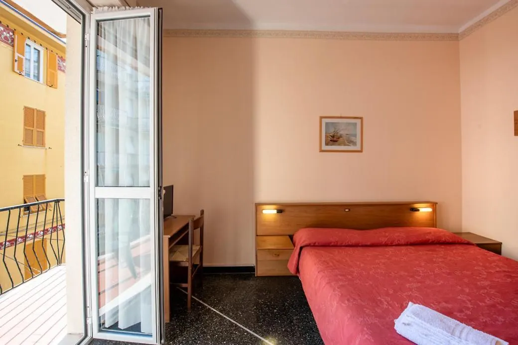 Hotel Piccadilly Varazze 0*,  Ιταλία